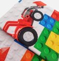 Detské obliečky pre chlapcov s pestrým motívom Lego kociek a nakladačov. 